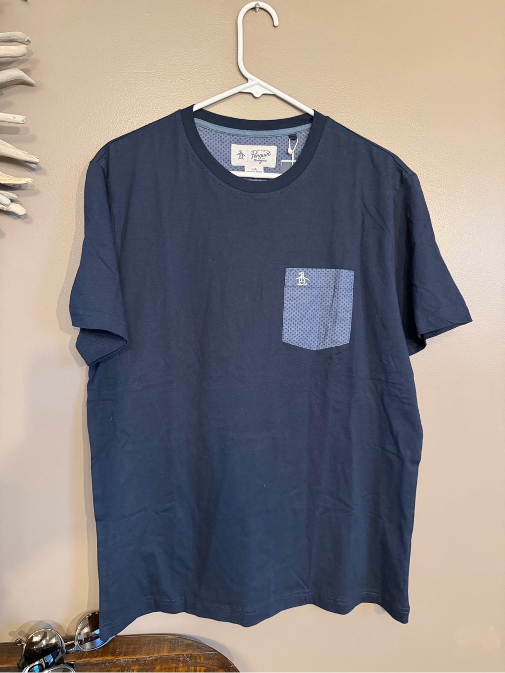 NWT Original Penguin t shirt with pocket‎ in navy blue